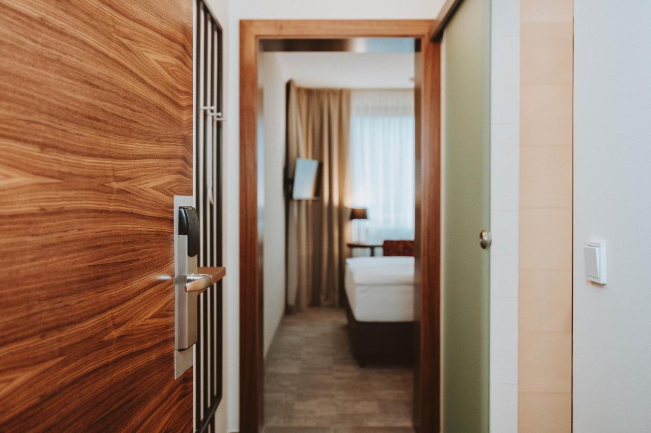 Hotel Bruecklwirt Niklasdorf Eksteriør billede