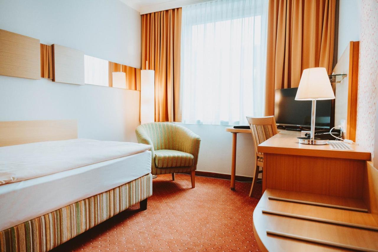 Hotel Bruecklwirt Niklasdorf Eksteriør billede